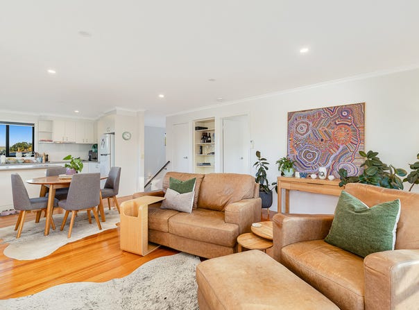 1/32 Berrambool Drive, Merimbula, NSW 2548