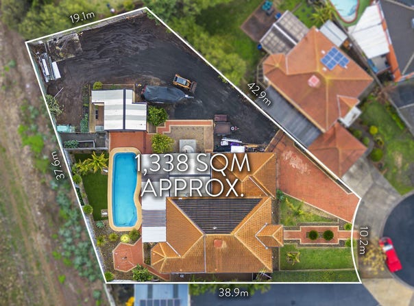 18 Streeton Court, Taylors Lakes, Vic 3038