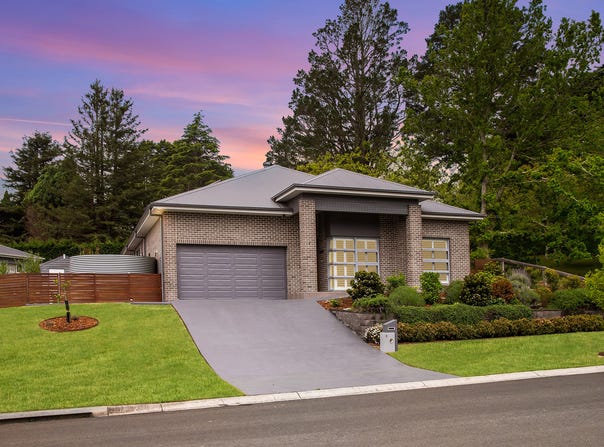 9 Rochester Drive, Bundanoon, NSW 2578