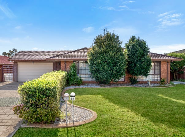 9 & 9a Francisco Crescent, Rosemeadow, NSW 2560