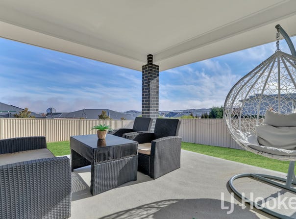 11a Ignatius Place, Kelso, NSW 2795