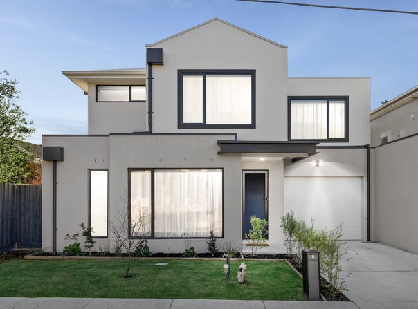 2 Linacre Crescent, Gladstone Park, Vic 3043