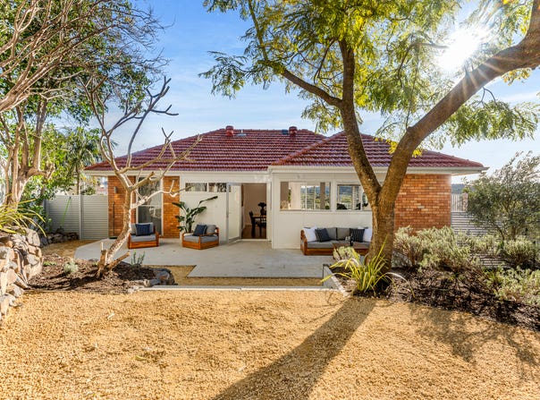 31 Wade Street, Adamstown Heights, NSW 2289