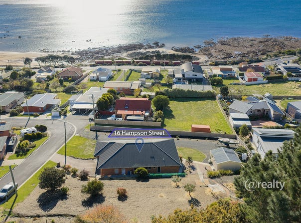 16 Hampson Street, Penguin, Tas 7316