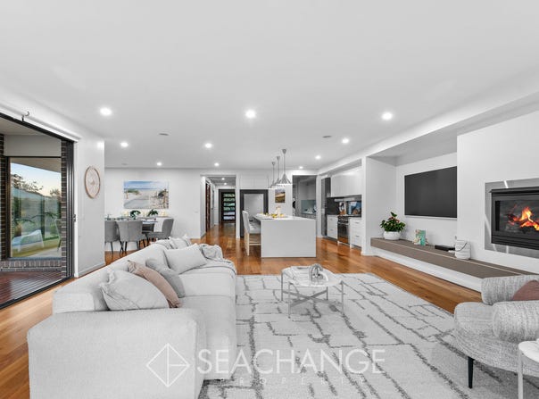 33 Hooper Grove, Mount Martha, Vic 3934