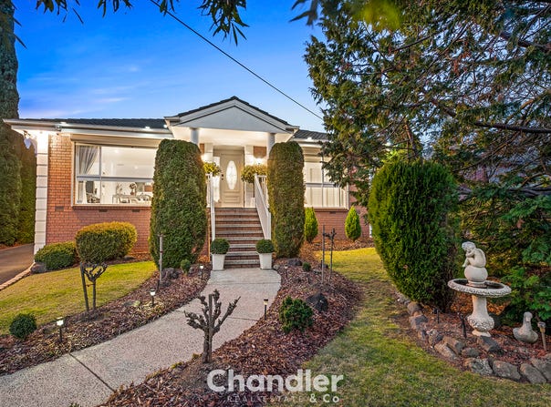 18 Glenfern Avenue, Upwey, Vic 3158