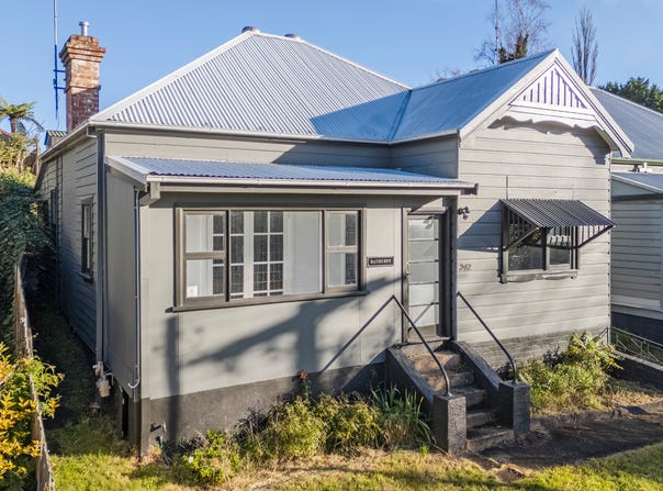 242 Bathurst Road, Katoomba, NSW 2780