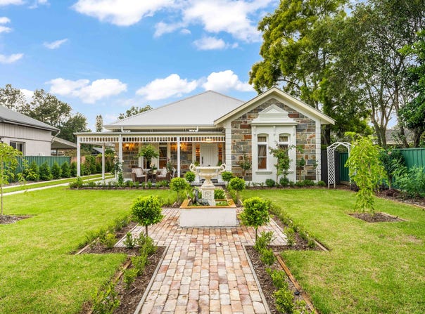 13 Addison Road, Bolwarra, NSW 2320
