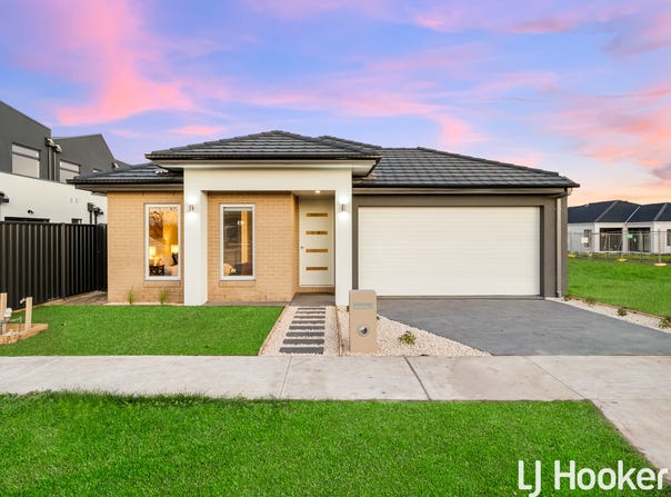 2 Falconer Court, Clyde North, Vic 3978