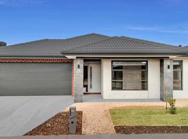 82 Eaglemont Drive, Strathtulloh, Vic 3338