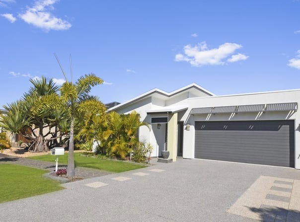 9 Lady Nelson Drive, Eli Waters, Qld 4655