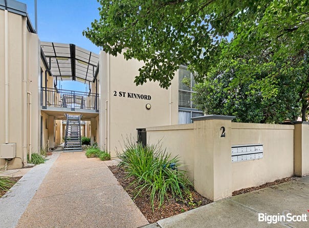 13/2 St Kinnord Street, Aberfeldie, Vic 3040