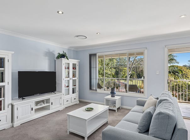 11 Pineridge Close, Lisarow, NSW 2250