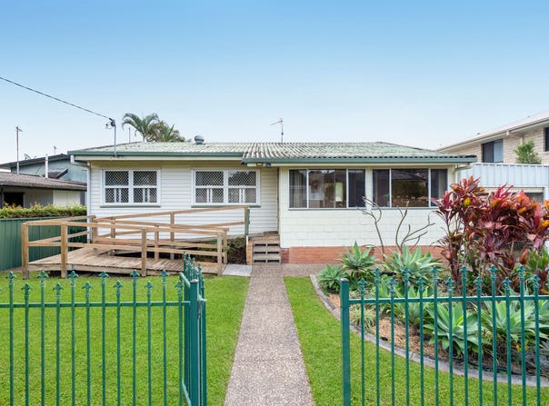 57 Deakin Avenue, Southport, Qld 4215