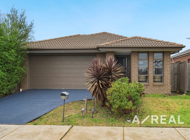 65 Goshawk Drive, Pakenham, Vic 3810