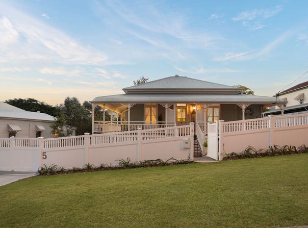 5 Torch Street, East Ipswich, Qld 4305
