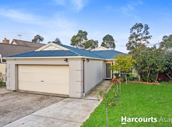 8 Raphael Street, Hallam, Vic 3803