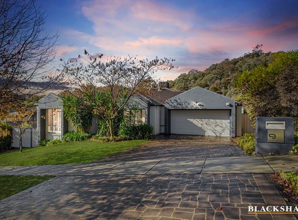 9 Orange Thorn Crescent, Banks, ACT 2906