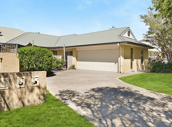 2/52 Budgeree Street, Tea Gardens, NSW 2324
