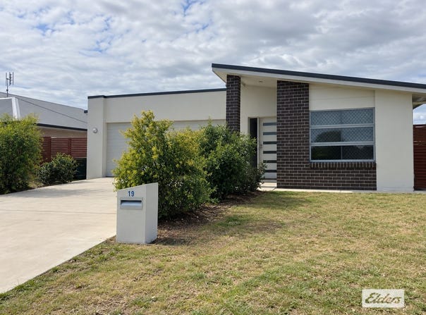 19 Ellem Drive, Chinchilla, Qld 4413