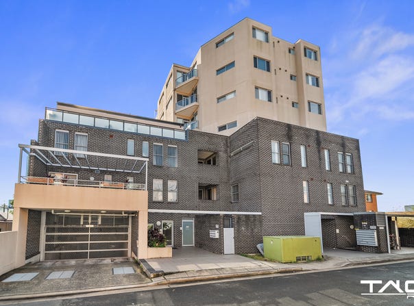 18/4 Peace Lane, Parramatta, NSW 2150