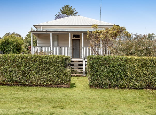 6 Churinga Street, Harlaxton, Qld 4350