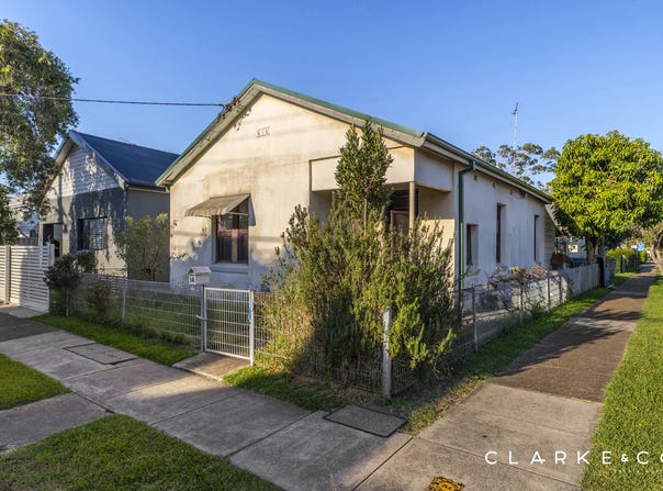 14 Roe Street, Mayfield, NSW 2304