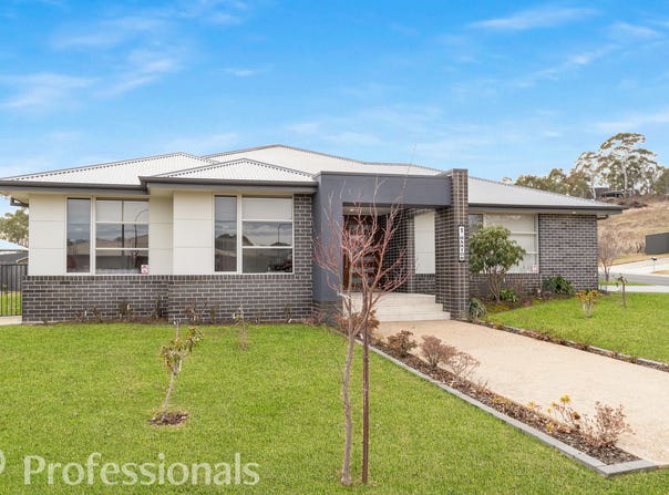 1 Barton Drive, Orange, NSW 2800