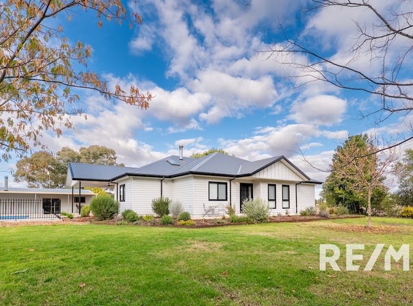 3 Pioneer Avenue, Gumly Gumly, NSW 2652