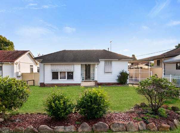 8 Adams Crescent, St Marys, NSW 2760