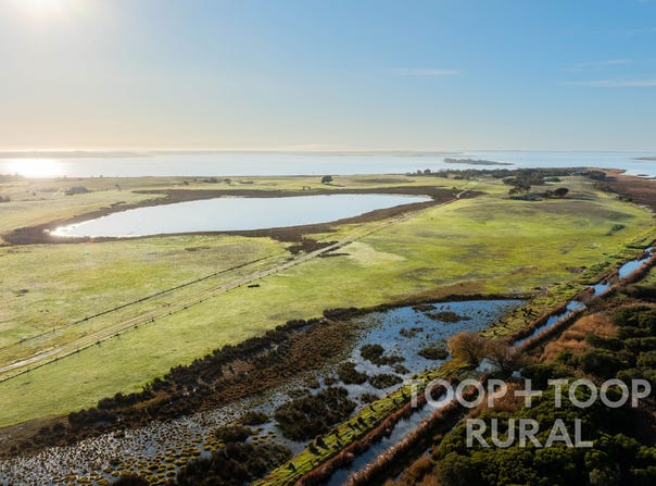 135, 135 Randell Road, Hindmarsh Island, SA 5214