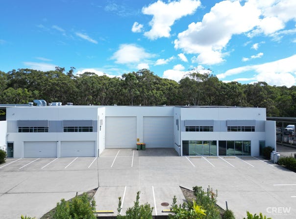 27 Harrington Street, Arundel, Qld 4214