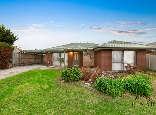 7 Sharne Court, Cranbourne North, Vic 3977
