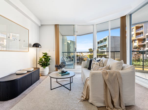 211/910 Pittwater Road, Dee Why, NSW 2099