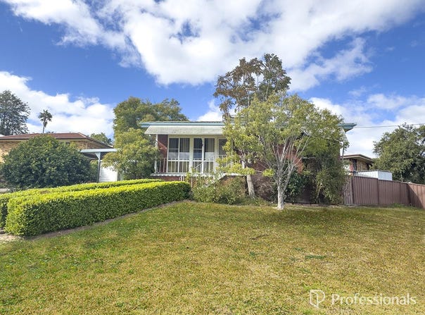 2 Fraser Crescent, Oxley Vale, NSW 2340