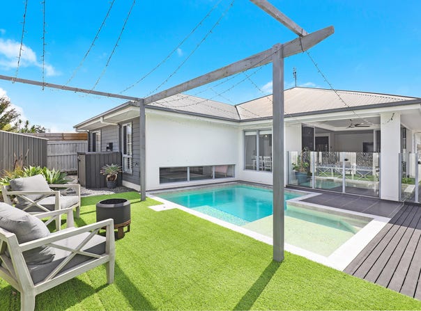 49 Bristlebird Circuit, Forest Glen, Qld 4556