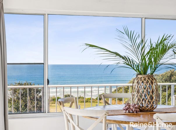 8/16-17 Pacific Parade, Yamba, NSW 2464