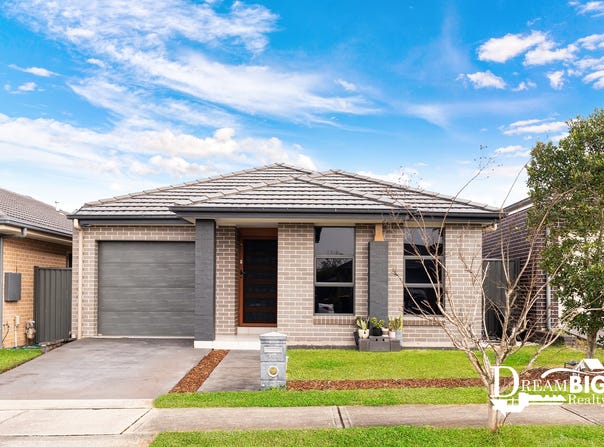 10 Whyalla Street, Jordan Springs, NSW 2747