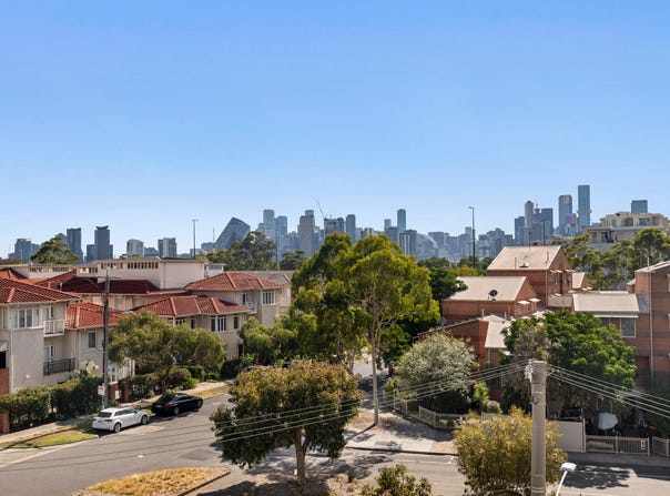 31/174 Esplanade East, Port Melbourne, Vic 3207