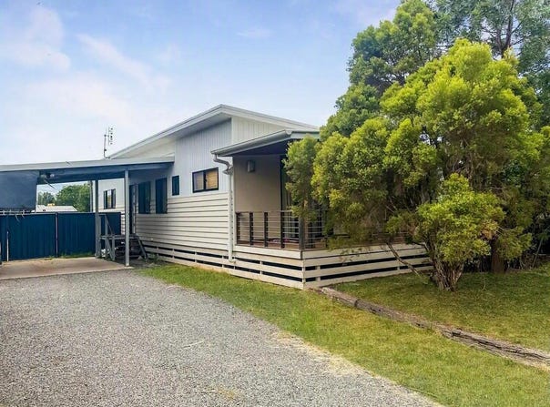 35 Hawkins Street, Miles, Qld 4415