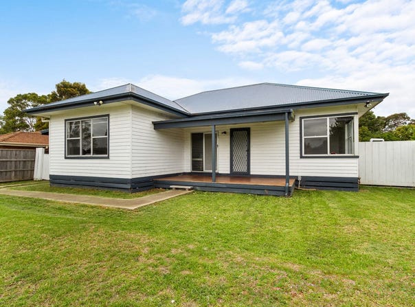 14 Loughnan Court, Wurruk, Vic 3850