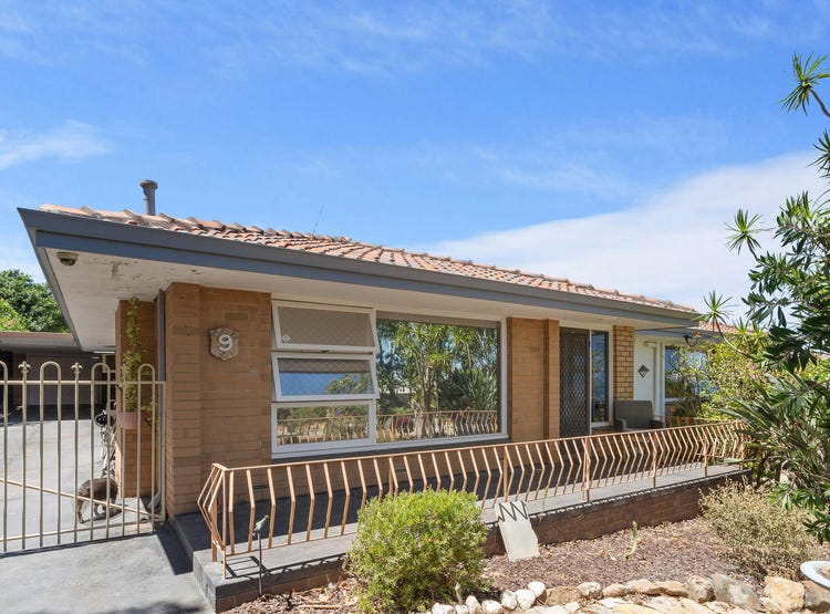 9 Street, Kelmscott, WA 6111 House for Sale