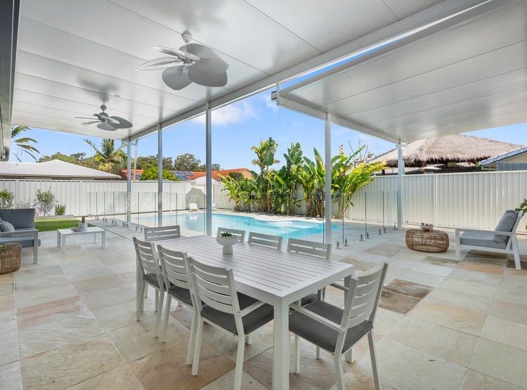 26 Tradewinds Avenue, Paradise Point, Qld 4216 House for Sale