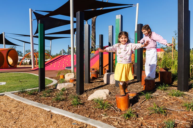 /international/au/flourish-by-cedar-woods-pebble-creek-way-south-maclean-qld-600040064/