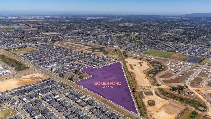/international/au/21-laker-boulevard-clyde-north-vic-600039136/