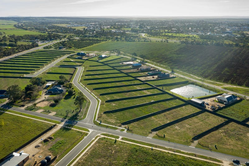 /international/au/lovers-lane-swanport-sa-600043044/