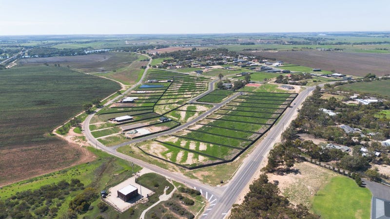 /international/au/lovers-lane-swanport-sa-600043044/