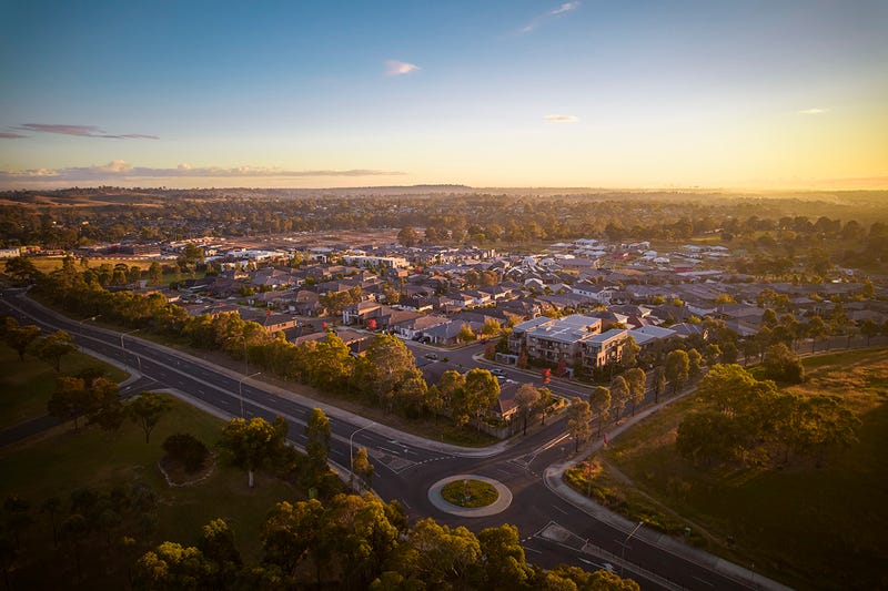 /international/au/corner-of-badgally-road-rosslyn-drive-claymore-nsw-600010650/